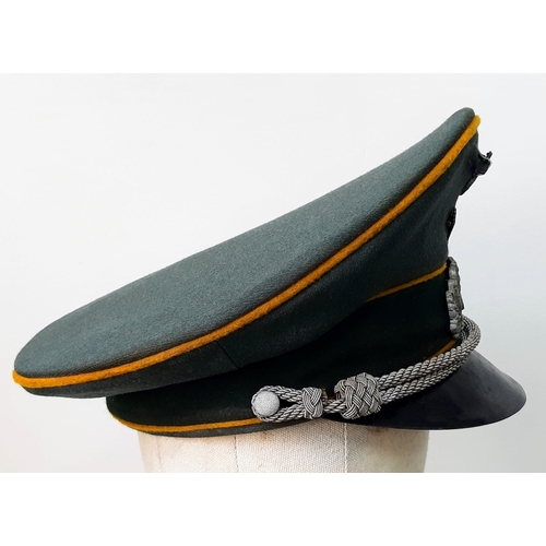 48 - 3 rd Reich Heer (Army) Cavalry Officers Visor Cap.