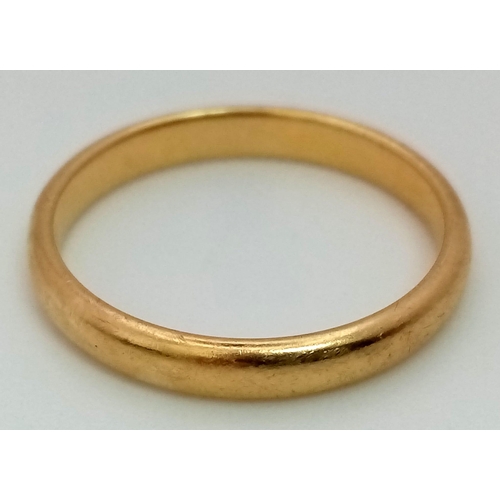 232 - An 18K Yellow Gold Tiffany and Co. Band Ring. Size Q. 3.65g.
Ref: 13947