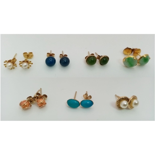 303 - A nice collection of seven pairs of gold stud earrings with pearls, jade, turquoise, etc. Total weig... 