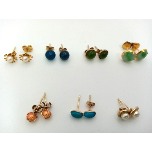 303 - A nice collection of seven pairs of gold stud earrings with pearls, jade, turquoise, etc. Total weig... 