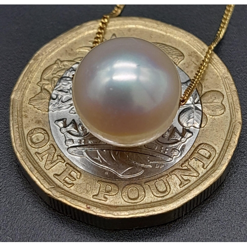 561 - A 9K Yellow Gold Disappearing Necklace with a Floating Round White Cultured Pearl. 44cm. 2.65g total... 