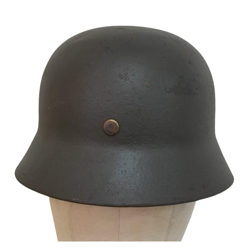 113 - WW2 German Luftwaffe Single Decal M35 Helmet with liner.