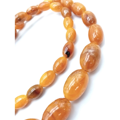 847 - Stunning vintage Amber beaded necklace.

35cms in length.