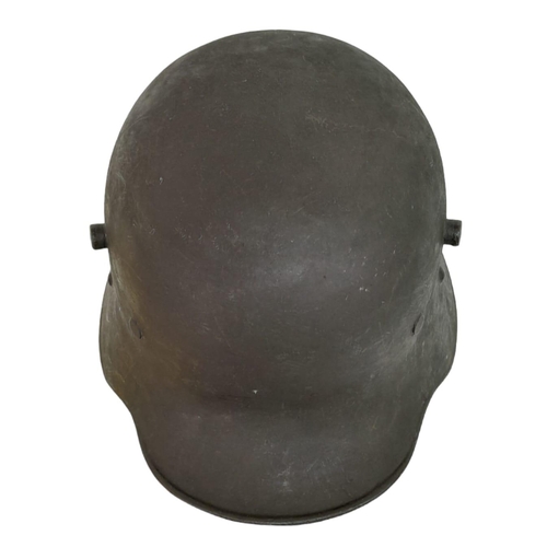 542 - WW1 German M18 Stahlhelm Helmet and Liner.