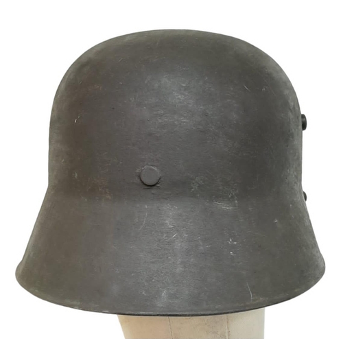 542 - WW1 German M18 Stahlhelm Helmet and Liner.