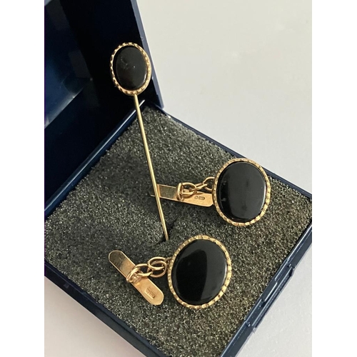 56 - Pair of chain link 9 carat GOLD and BLACK ONYX CUFFLINKS together with matching 9 carat GOLD TIE PIN... 