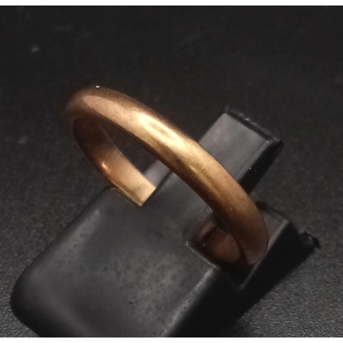 1700 - A Vintage 9K Yellow Gold Band Ring. Size M. 2.3g