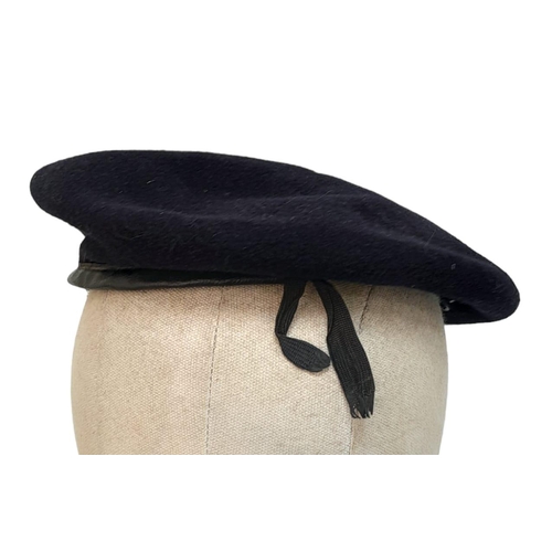 516 - WW2 Royal Armoured Corps Beret. Leather strip over the inner vents.