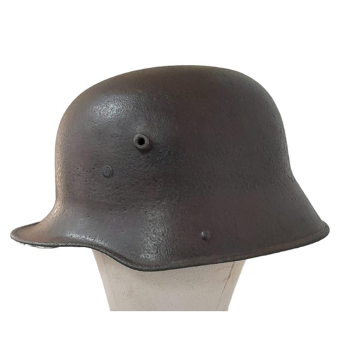 594 - Ww1 Imperial German M16 Stahlhelm with aged replacement liner. Nice solid example.