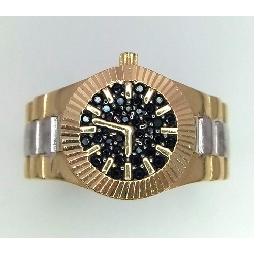 114 - AN UNIQUE 18K 2 COLOUR GOLD ROLEX STYLE RING WITH A WATCH FACE HEAD DESIGN, WEIGHT 9.3G SIZE U