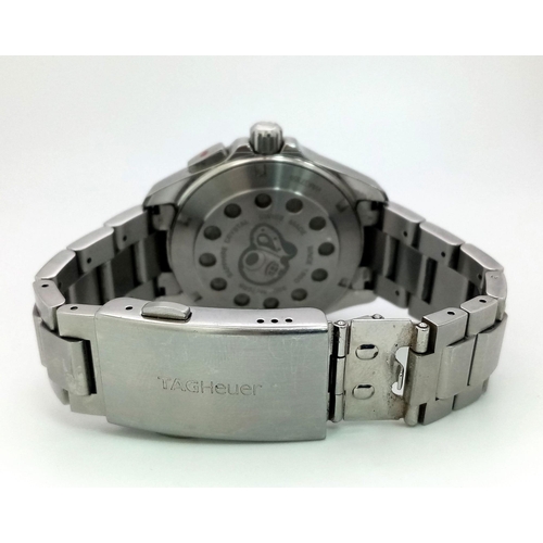 206 - A Tag Heuer Aquaracer 300m Quartz Chronograph Gents Watch. Stainless steel strap and case - 40.5mm. ... 