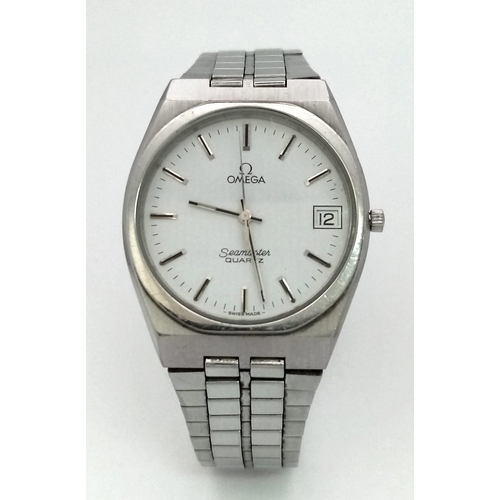 739 - A Vintage Omega Seamaster Quartz. Stainless steel strap and case - 34mm. White dial with date window... 