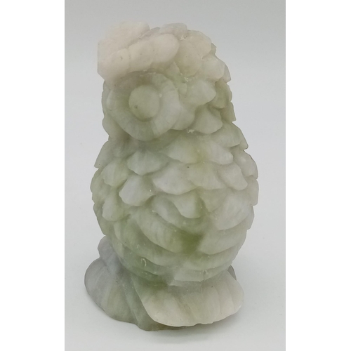 248 - A Wonderful Hand Carved Cauliflower Jade Owl. Ornament or paperweight. 8cm tall