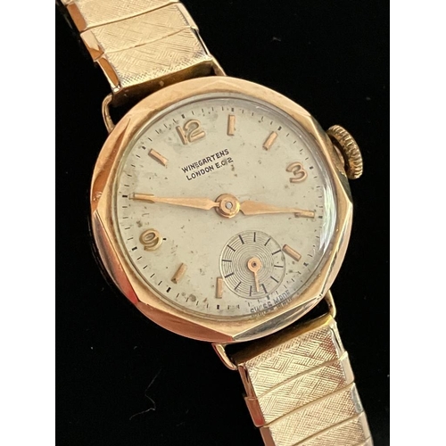 322 - Ladies vintage 9 carat GOLD WINEGARTENS WRISTWATCH. Having gold hands and digits with subsidiary sec... 