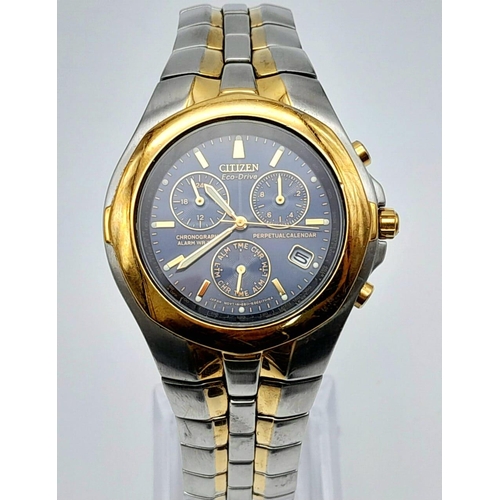 702 - Men's Bi-metal, two tone Citizen's Eco Drive Chronograph Date Watch, in very good condition.

Good w... 