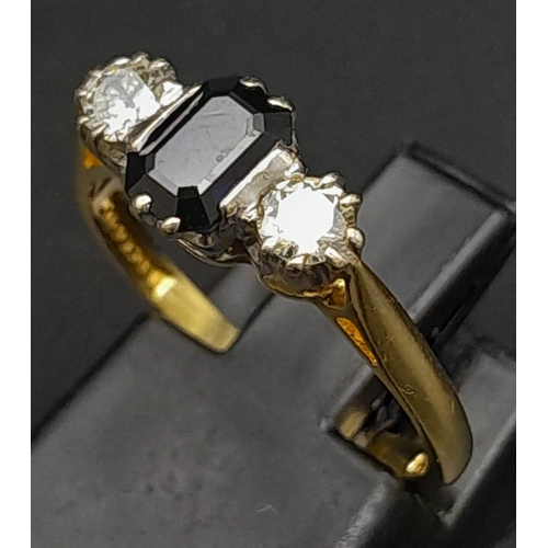 257 - 18K YELLOW GOLD DIAMOND & SAPPHIRE 3 STONE RING 0.40CT DIAMONDS 0.30CT SAPPHIRE 

WEIGHT: 2.5G 
SIZE... 