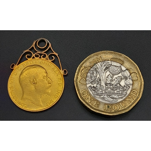 4 - AN EDWARD VII 22K GOLD HALF SOVEREIGN WITH 9K GOLD PENDANT SETTING .   4.4gms