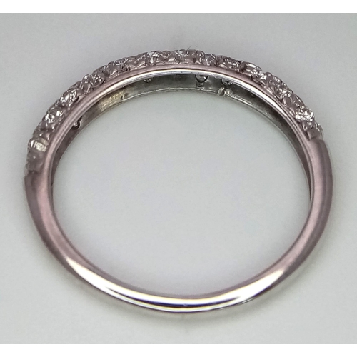 321 - 18K WHITE GOLD 3 ROW DIMAOND RING 0.50CT APPROX 
(1 SMALL DIMAOND MISSING NOT NOTICABLE) 

1.7G SIZE... 