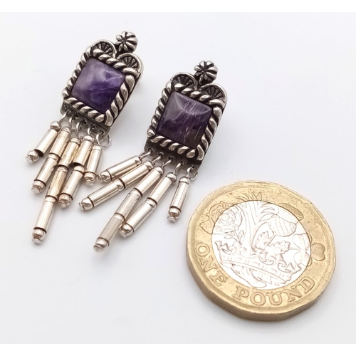 899 - Vintage Sterling Silver Amethyst Set Earrings, 3.5cm Drop. 

Set with 8mm Square Cut Amethyst.