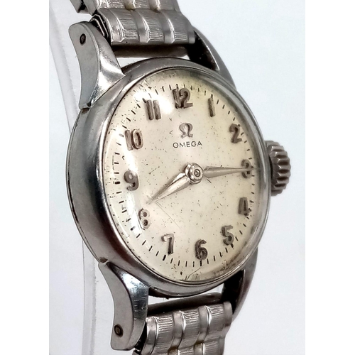 344 - A Vintage (1950s) Omega Ladies Watch. Expandable bracelet. Steel case - 20mm. Mechanical movement in... 