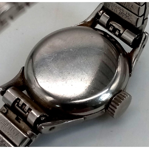 344 - A Vintage (1950s) Omega Ladies Watch. Expandable bracelet. Steel case - 20mm. Mechanical movement in... 