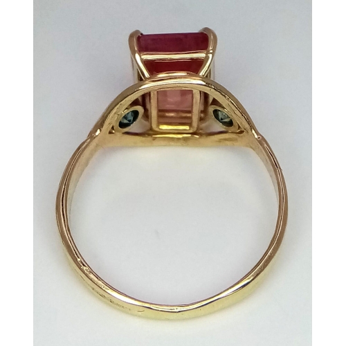 849 - A 14K Yellow Gold, Kunzite and Blue Diamond Ring. 0.14ctw diamond. Size J. 2.3g total weight.