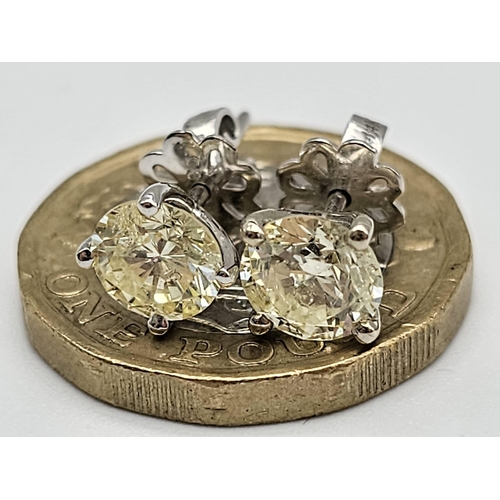 484 - A Pair of 1ct Diamond Stud Earrings. Total Weight 1.97g