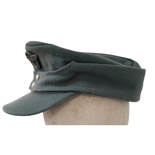 249 - A WW2 German Field Police M43 Cap.