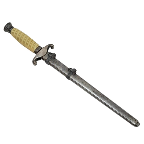 26 - A 3rd Reich Heer (Army) Officers Dagger. Maker: Paul Seilheimer.