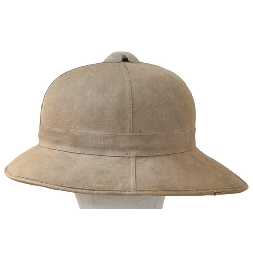 927 - WW2 British Tropical Wolseley Pith Helmet.
No Liner.