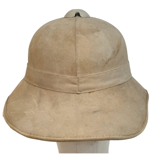 927 - WW2 British Tropical Wolseley Pith Helmet.
No Liner.