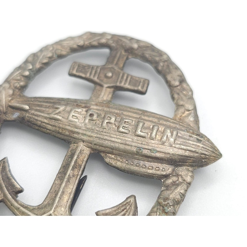 788 - Circa 1930’s German Zeppelin Crew Cap Badge.