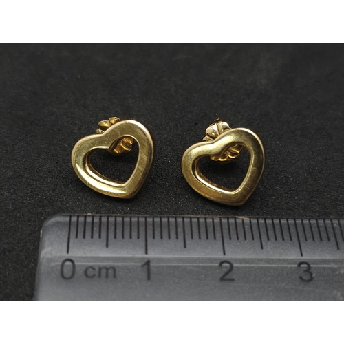 83 - A CLASSIC PAIR OF TIFFANY & CO 18K YELLOW GOLD HEART STUD EARRINGS, WITH ORIGINAL TIFFANY & CO BUTTE... 