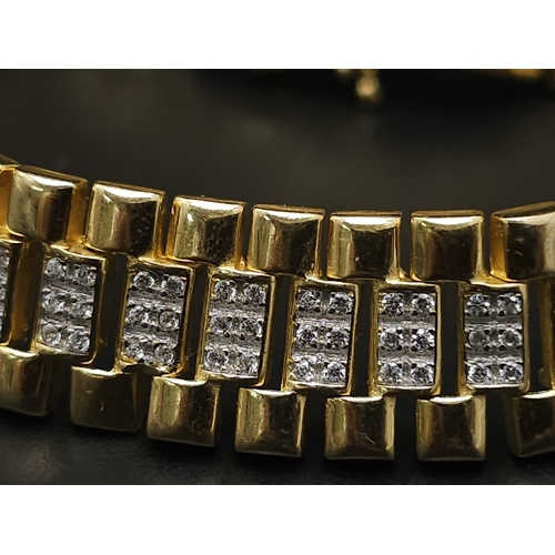 867 - Stunning Sterling Silver gold Vermeil stone set link bracelet. Rolex style. Wt 19g. Length 17 cm.