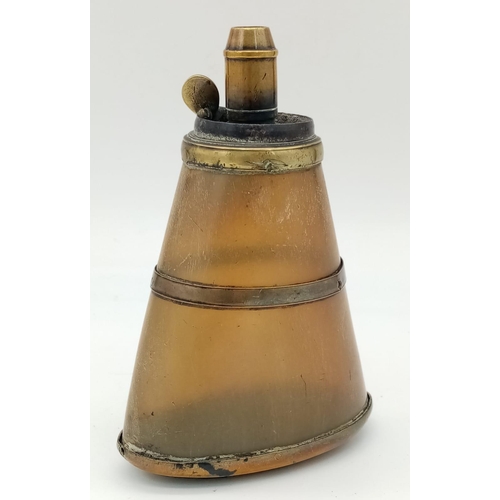 281 - An Antique Horn and Brass Gunpowder Flask. 14cm