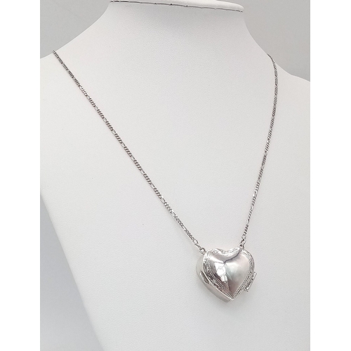 1165 - A Vintage Ari D Norman of London Silver 925 Heart Locket and Chain. Full Hallmarks on both Pieces. L... 