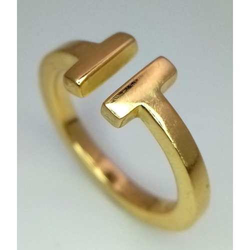 34 - A TIFFANY & CO T SQUARE RING SET IN 18K YELLOW GOLD IN GOOD CONDITION, RRP £1900 SIZE N 5.8G