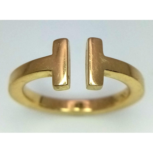 34 - A TIFFANY & CO T SQUARE RING SET IN 18K YELLOW GOLD IN GOOD CONDITION, RRP £1900 SIZE N 5.8G