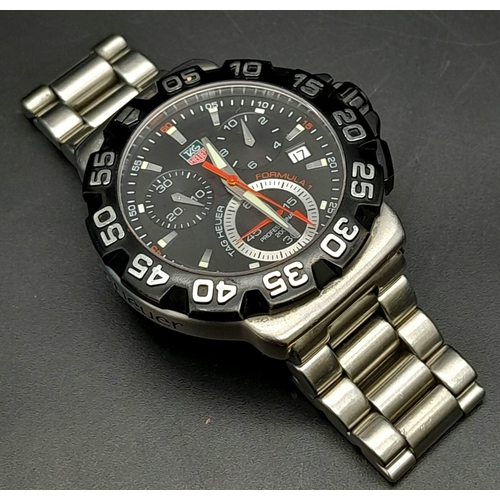 373 - A Tag Heuer Formula 1 Chronograph Gents Quartz Watch. Stainless steel strap and case - 42mm. Black d... 