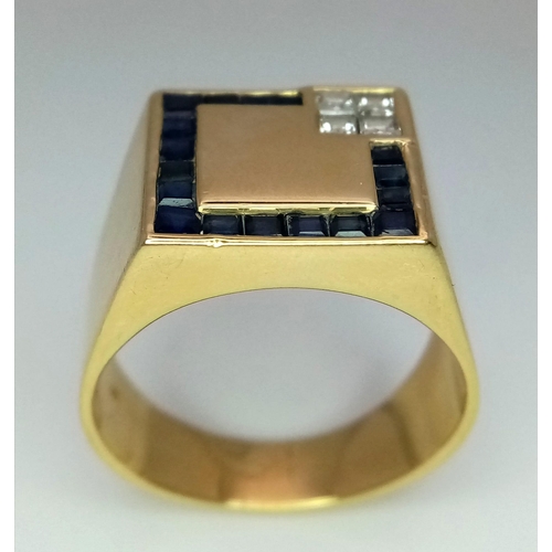 74 - A gents, 18 K yellow gold cygnet ring with square cut blue sapphires and diamonds, size: W, weight: ... 