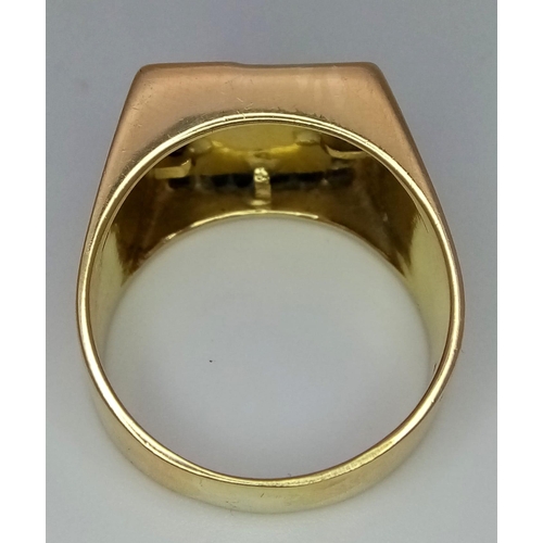 74 - A gents, 18 K yellow gold cygnet ring with square cut blue sapphires and diamonds, size: W, weight: ... 