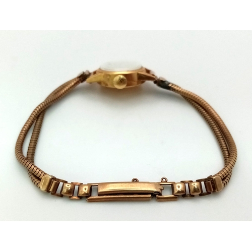 43 - A Vintage 18K and 9K Gold Mudu Ladies Watch. 9k gold parallel bracelet. 18k gold case - 16mm. Mechan... 
