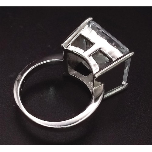 1001 - A Sterling Silver Stone Set Ring. Size N, 11.4g total weight.