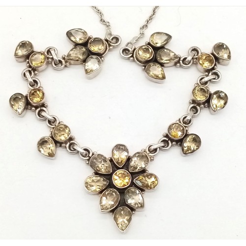 874 - Silver Stone Necklace
Measures 45cm.
W: 21.7g