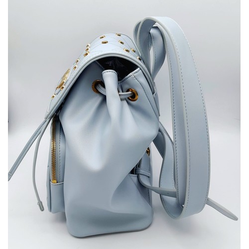 850 - Love Moschino Stud Backpack in Blue.
Great quality bag with loads of personality. Comes with Dust Co... 