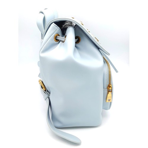 850 - Love Moschino Stud Backpack in Blue.
Great quality bag with loads of personality. Comes with Dust Co... 