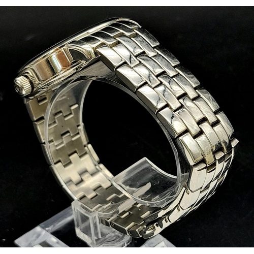 253 - A Genuine Ladies Must de Cartier Argent Vermeil Silver Tank Watch 22mm including Sapphire Crown. Mec... 