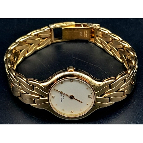 565 - A Glorious 18K Yellow Gold Patek Philippe 'La Flamme' Ladies Watch. 18k gold bracelet and case - 23m... 