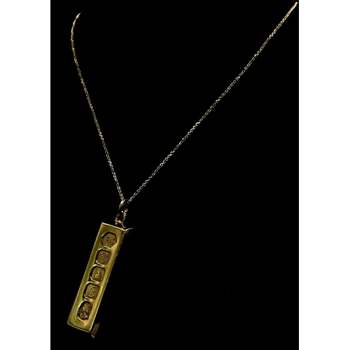 583 - 1977 Silver Gilt Jubilee Ingot Pendant Necklace. 
46cm Length Sterling Silver Gilt Chain. 
31.25 Gra... 