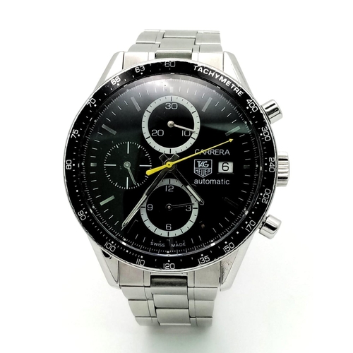 544 - An Automatic Tag Carrera Chronograph Gents Watch. Stainless steel strap and case - 42mm. Black dial ... 